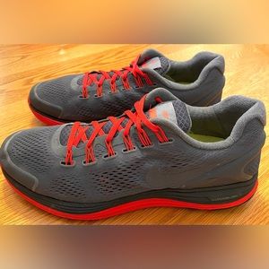 Men’s Nike Lunar Glide Sneakers Gray & Red 12
